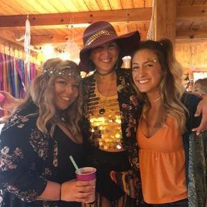 Meet your Posher, Danielle